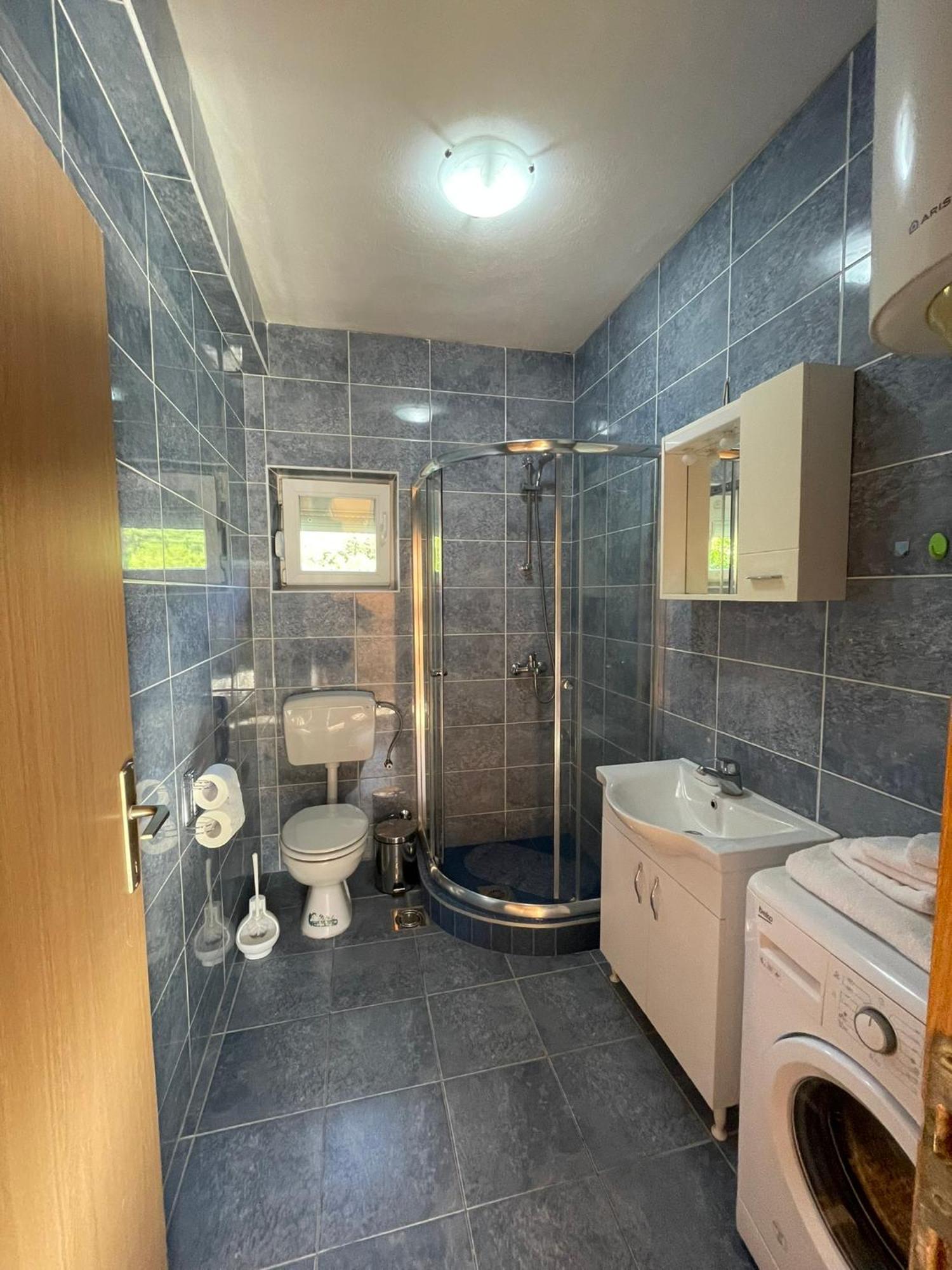 Apartments Simic Kamenari Εξωτερικό φωτογραφία