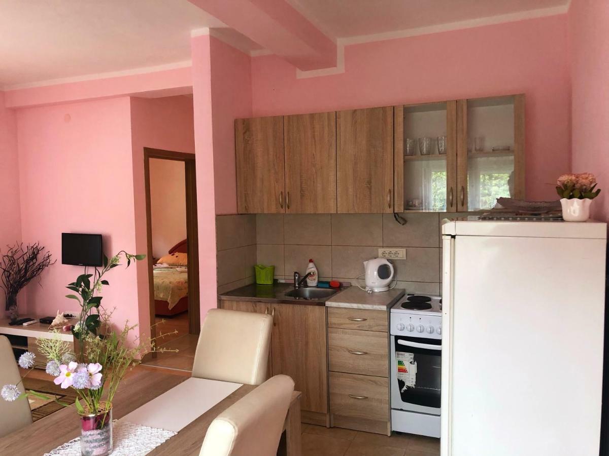 Apartments Simic Kamenari Εξωτερικό φωτογραφία